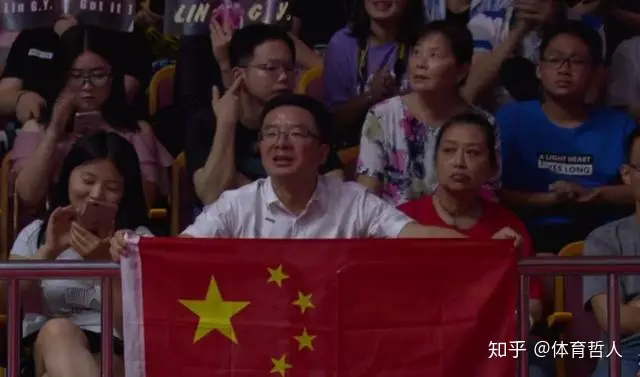 面对记者刁钻的问题,马龙如此大气的回复,这就是国乒的底气