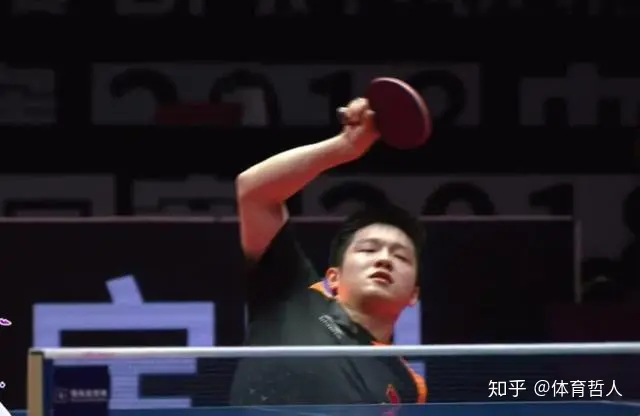 面对记者刁钻的问题,马龙如此大气的回复,这就是国乒的底气