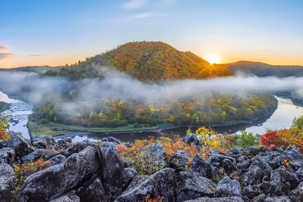 组团出国吃早餐:涌入东北黑河的俄罗斯老铁,成为新的流量密码