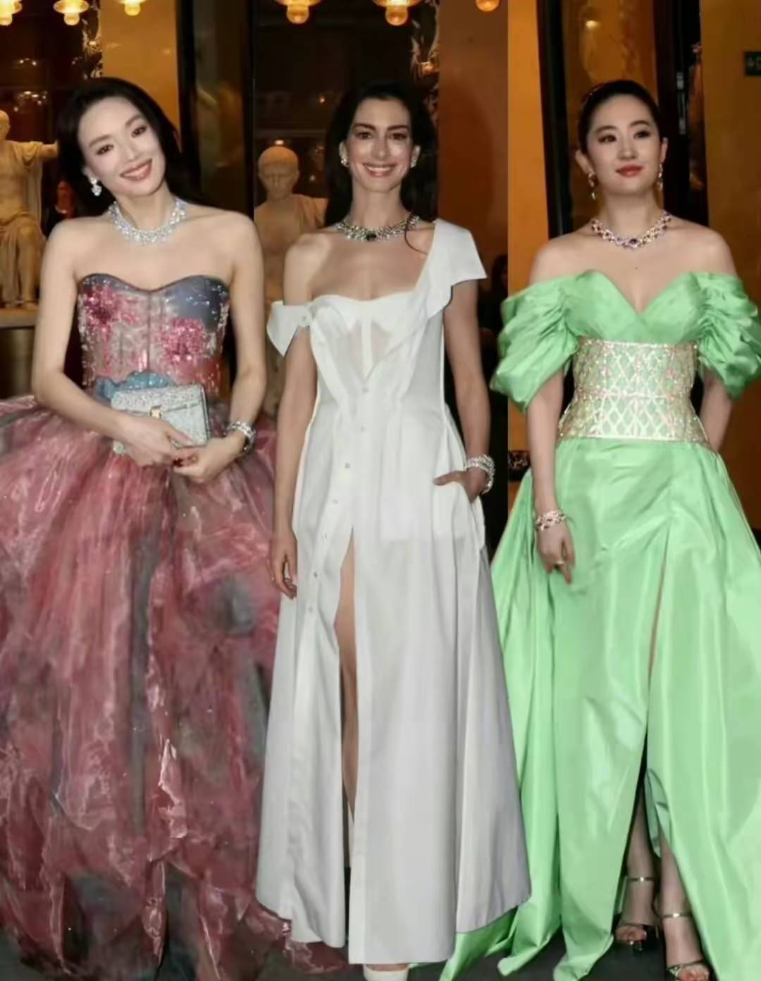 刘亦菲身材引热议!溜肩脑袋大、肥胖又臃肿,更是把舒淇挤到耸肩