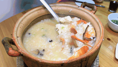 打败顺德,被陈晓卿称为“中国美食孤岛”,海鲜粥鲜到眉毛,人均¥50+生腌吃嗨!