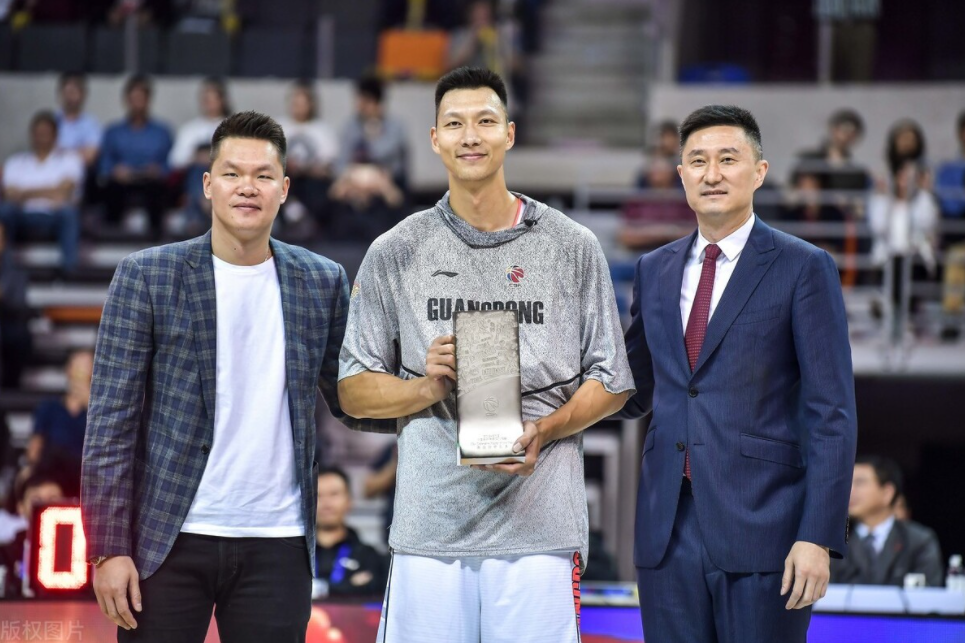 2点决定朱松玮大概率加盟 广东除续约周琦还需咋做才能抗衡辽篮?