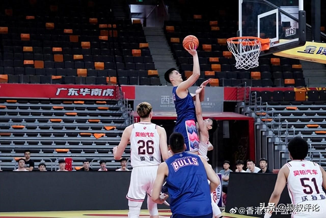 刘传兴+朱松玮加盟!香港金牛队疯狂招兵买马 他们能冲击CBA吗?