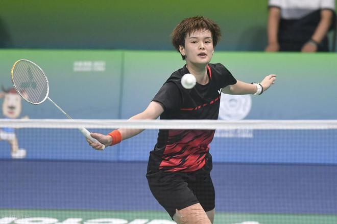 大爆冷!国羽小将王祉怡2:1淘汰安洗莹晋级决赛,与山口茜争冠