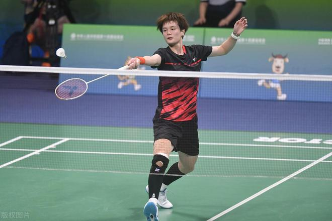 大爆冷!国羽小将王祉怡2:1淘汰安洗莹晋级决赛,与山口茜争冠