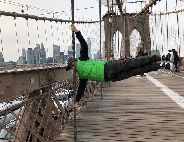 父亲是健身教练其10岁小女儿迷上拳击 33胜0负