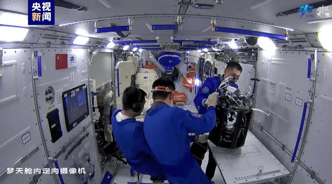 在轨一个月!神十八乘组都在忙些什么?