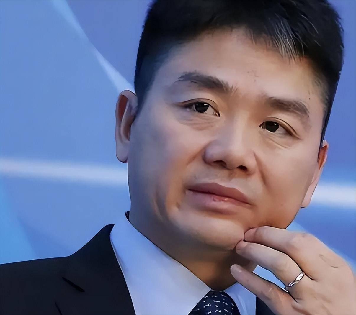 易靖霆 | 忍无可忍京东内部上班打卡形成“产业链”,东哥深夜开会怒斥