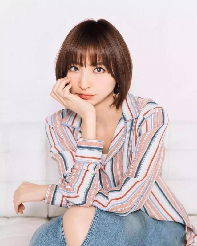 前AKB女爱豆官宣生女!曾深陷隆胸疑云,和小3岁老公闪婚速度惊人