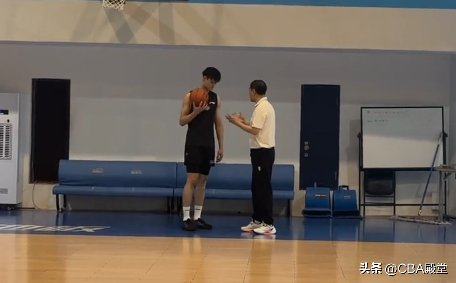 曾凡博有福了!北京开始夏训,许利民多次与其沟通,要被重点培养