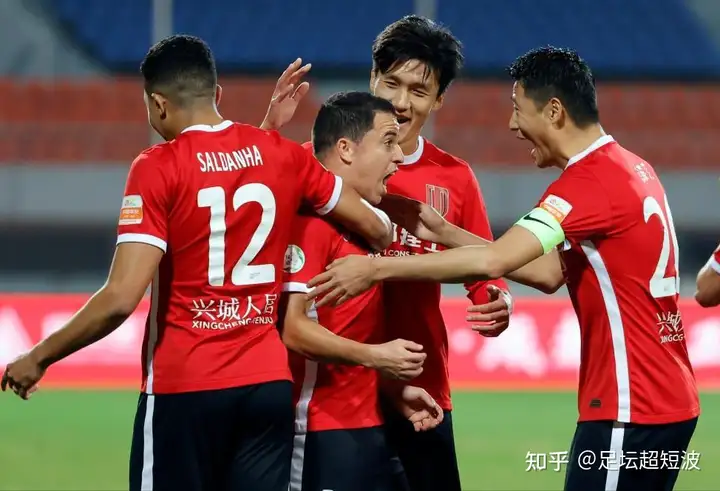 中超第26轮最佳阵容,蓉城再让榜首易主,核心两轰神仙球