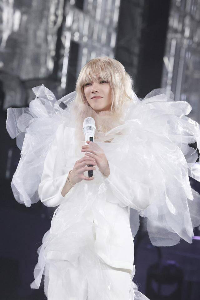 华晨宇演唱会震碎肾结石?网友:华佗的华