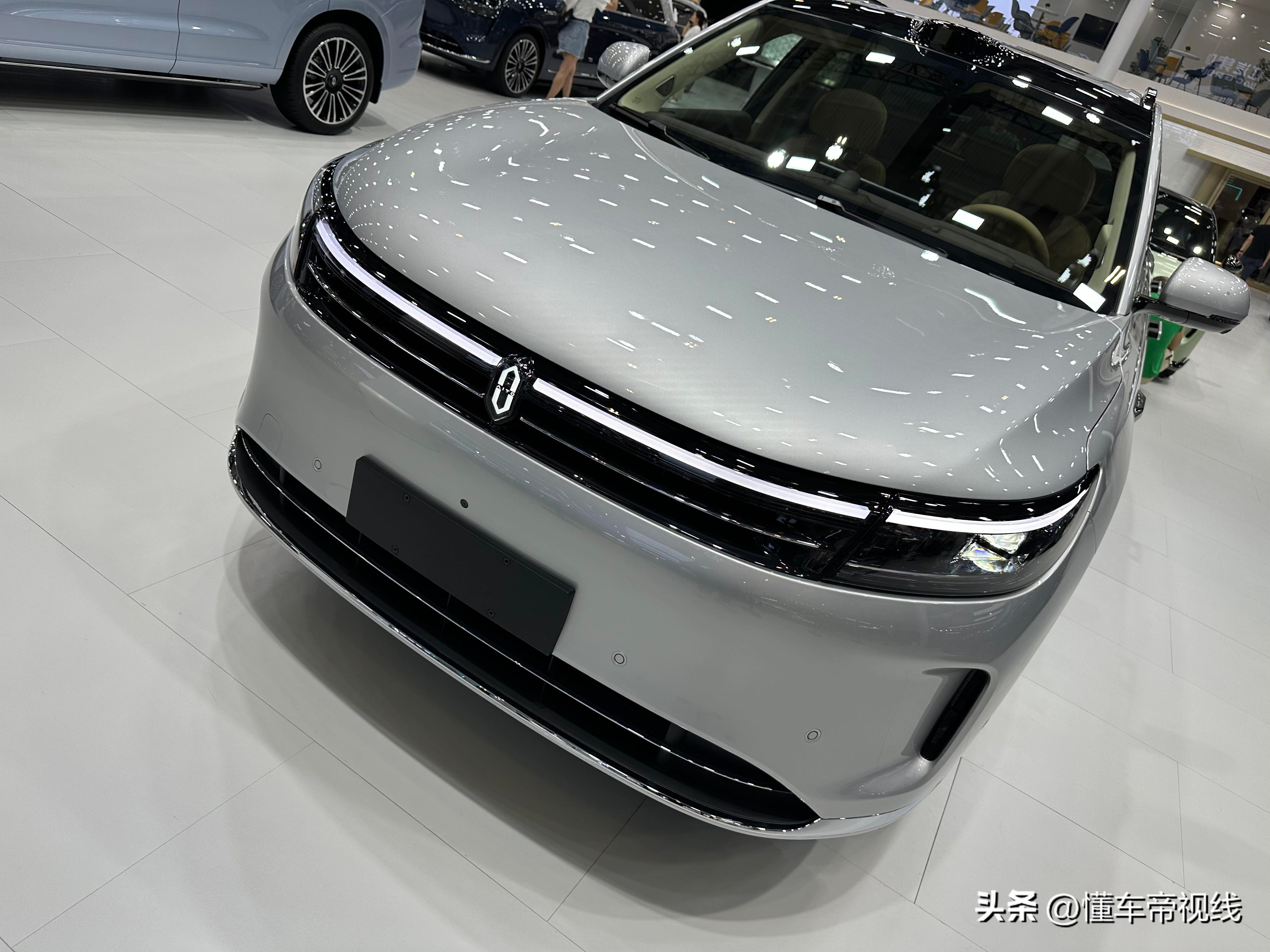 新车 | 竞争理想L6/28.98万元起,新款AITO问界M7亮相粤港澳车展