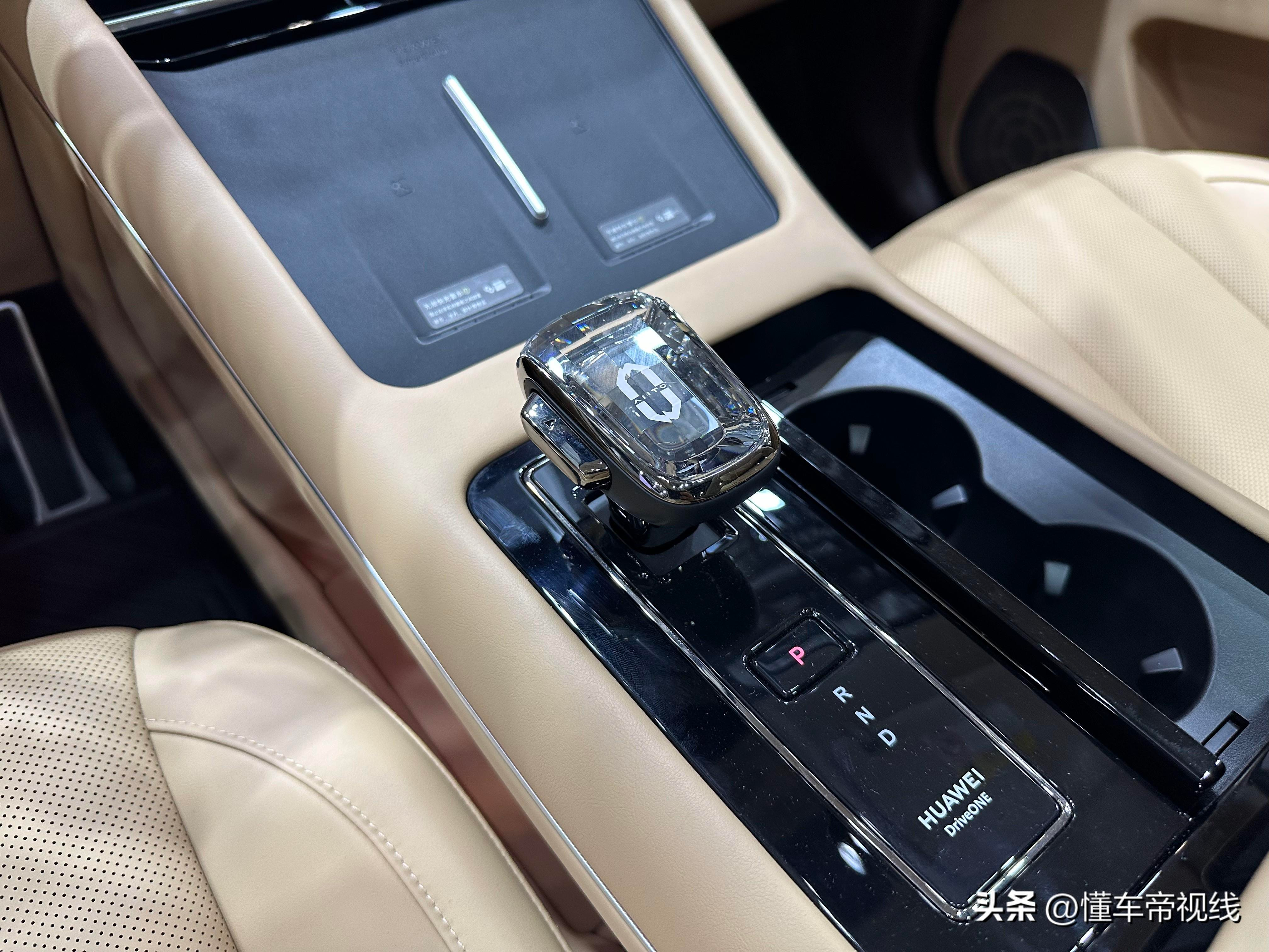 新车 | 竞争理想L6/28.98万元起,新款AITO问界M7亮相粤港澳车展