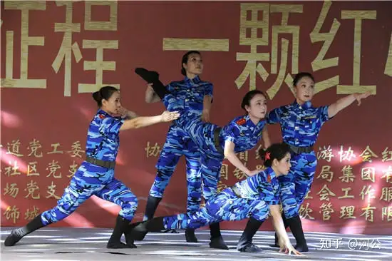 石家庄:仓顺路社区举办建党一百周年大型文艺汇演活动