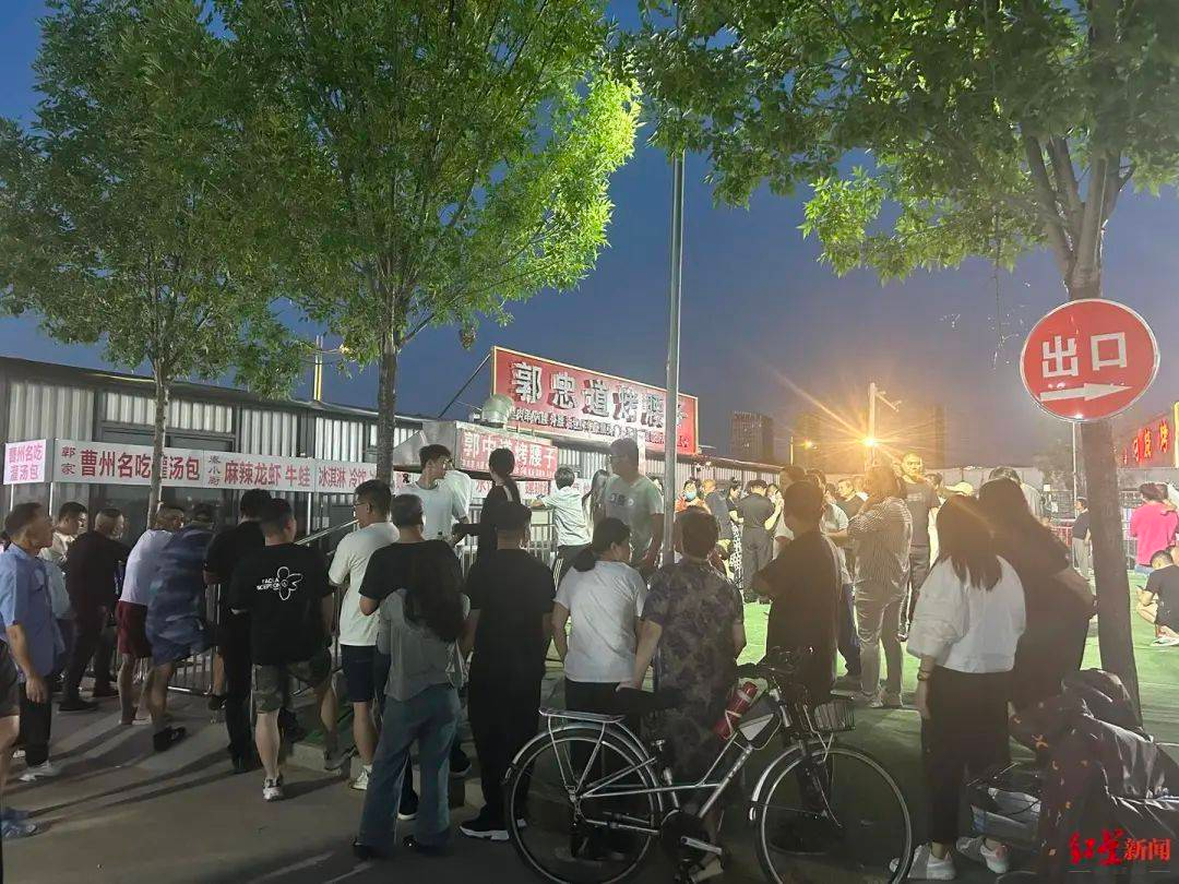 郭有才爆红后回应质疑:称未签约公司,“本职工作”开烧烤店拒绝透露打赏金额
