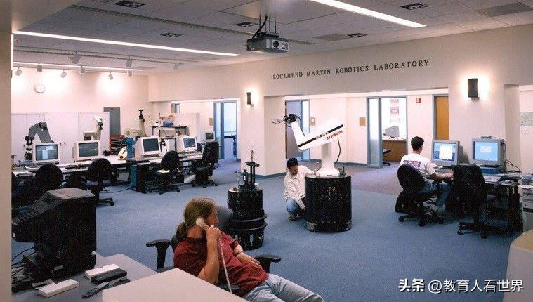 老外也抄袭!斯坦福回应抄袭清华系大模型,承认错误撤下模型