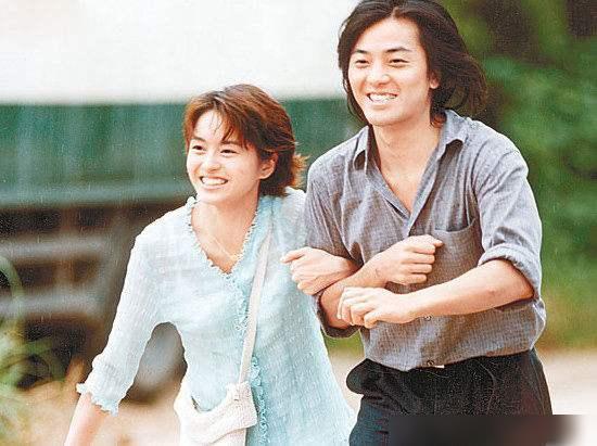 郑伊健蒙嘉慧现日本游玩,骑单车一路说笑好甜蜜,结婚7年如热恋-郑伊健蒙嘉慧合作电视剧