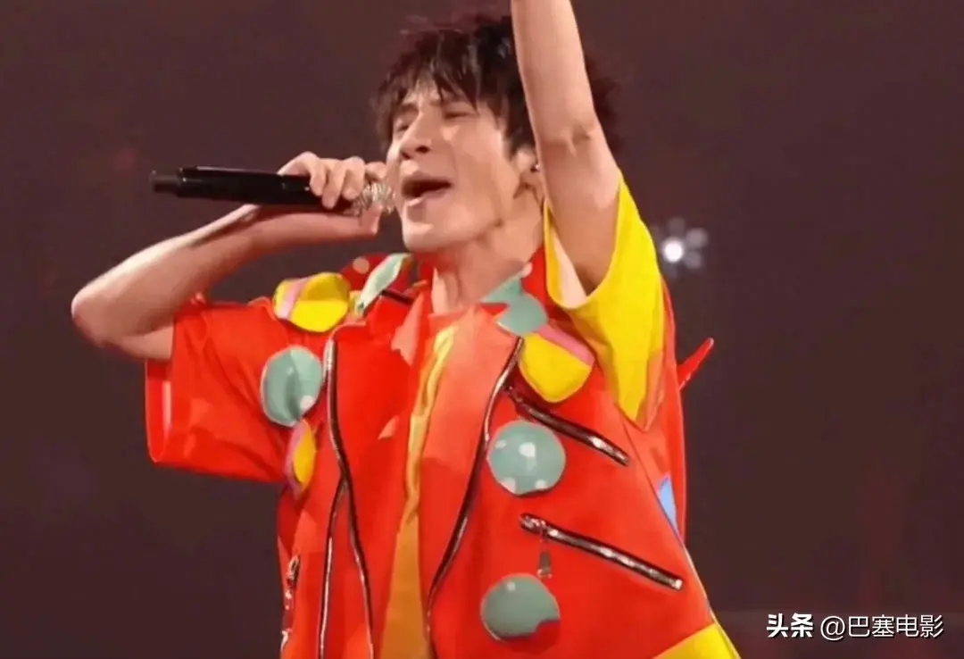 端午歌会:关晓彤变大胖丫头,孙楠高音震全场,李宇春A爆了-关晓彤 吃饭