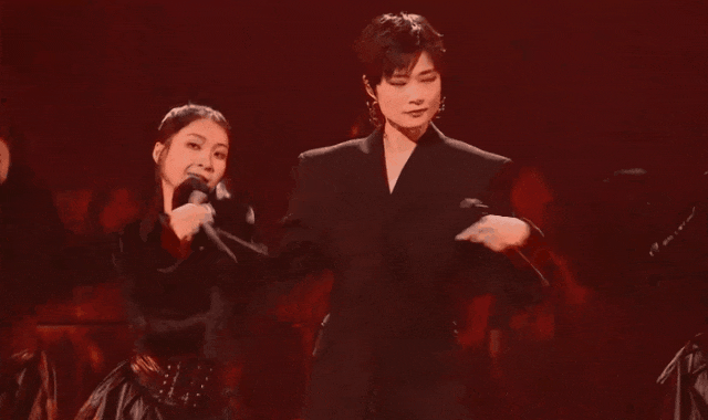 端午歌会:关晓彤变大胖丫头,孙楠高音震全场,李宇春A爆了-关晓彤 吃饭