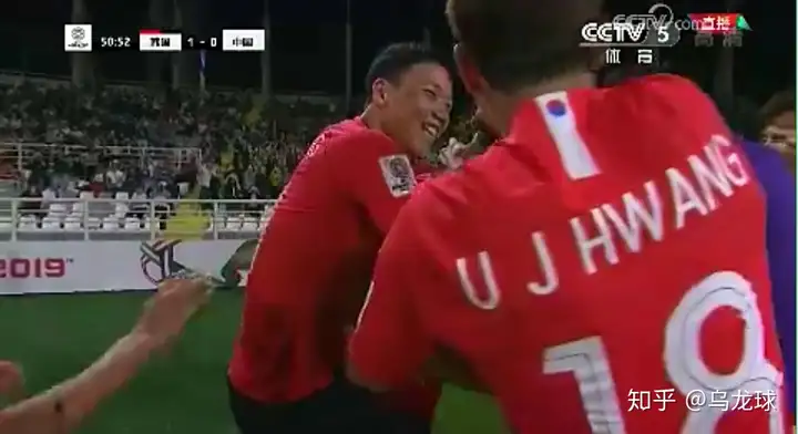 遗憾!孙兴慜造点帮助韩国2-0击败中国,国足遭遇亚洲杯首败-韩国足球员孙兴敏