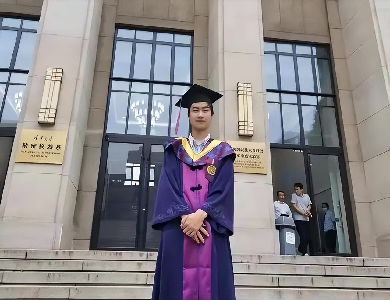 太牛X了!高考47年裸分最高者是谁:孙浩宁734分夺近代状元-高考裸分是多少