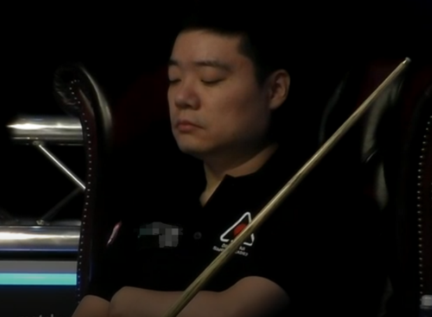 闭眼绝望!丁俊晖2022年首秀又输,发誓崛起:不惧怕黎明前的阴霾-丁俊晖近期比赛视频播放