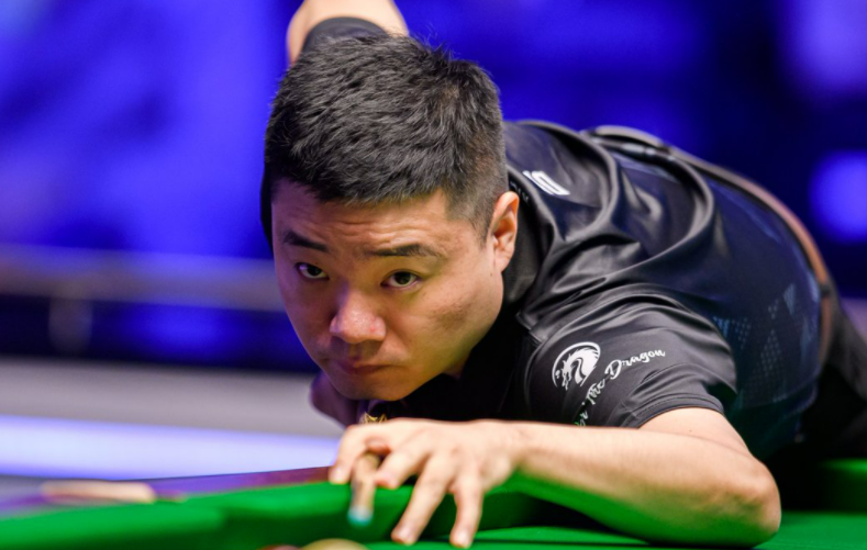 闭眼绝望!丁俊晖2022年首秀又输,发誓崛起:不惧怕黎明前的阴霾-丁俊晖近期比赛视频播放