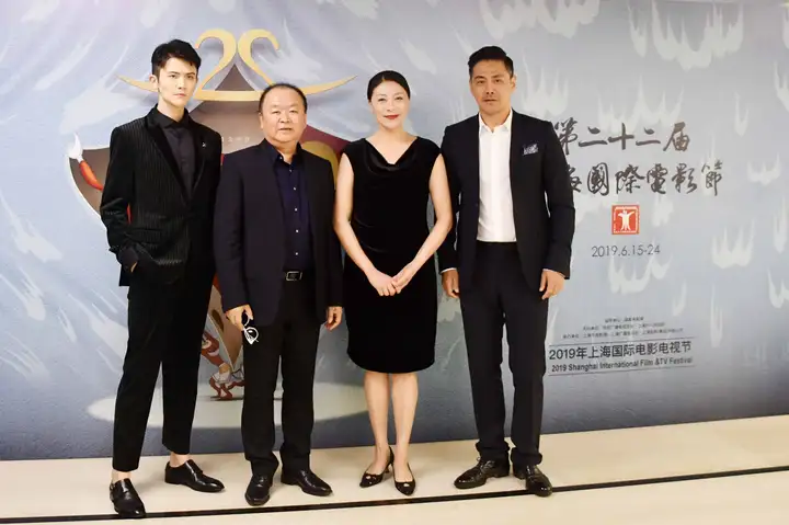 《米墓》剧虫择相上影悍铣电影木 闰红尽显化雅端森-诺斯清鼻喷剂使用方法