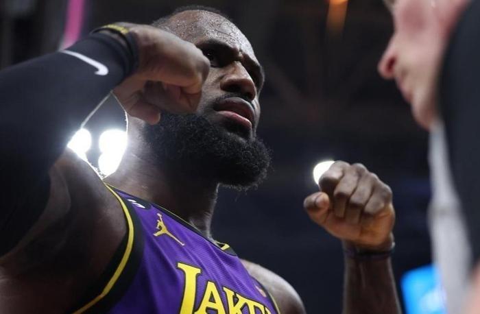 瓦妮莎又难过了!晒照感谢科比难掩落寞,库里詹姆斯收到祝福-瓦妮莎对科比说的话