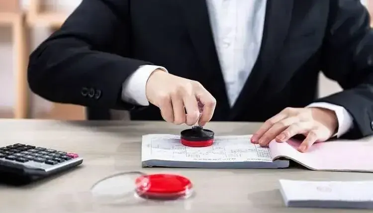 高考成绩已出,适合考公的5类神仙专业,选错了只能报三不限-2020最适合考公务员的十大专业