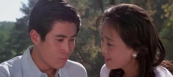 《庐山恋》女一号张瑜:曾为事业放弃婚姻,今62岁无儿无女-庐山恋主角男女主角张瑜连衣裙