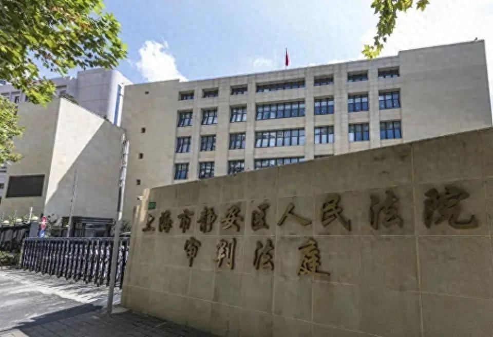男孩制止校园暴力被打伤残,打人者父母:劝架后果自负,法院判了-男孩阻止校园暴力被杀害的电影