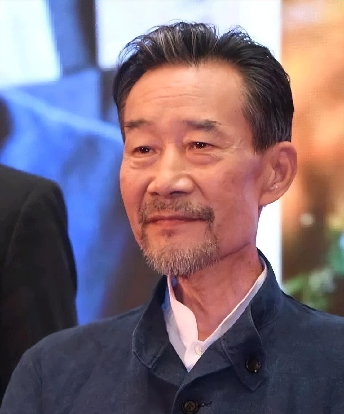 李雪健究竟做了什么对不起“白玉兰”的事,竟然连提名都不给-李雪健白玉兰奖视频