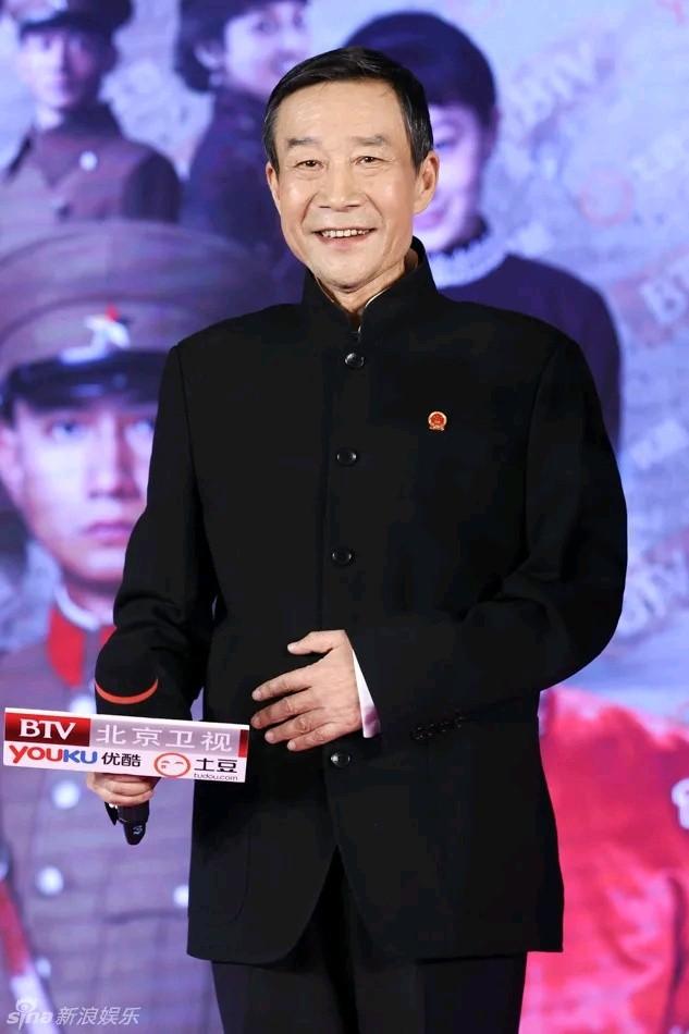 李雪健究竟做了什么对不起“白玉兰”的事,竟然连提名都不给-李雪健白玉兰奖视频