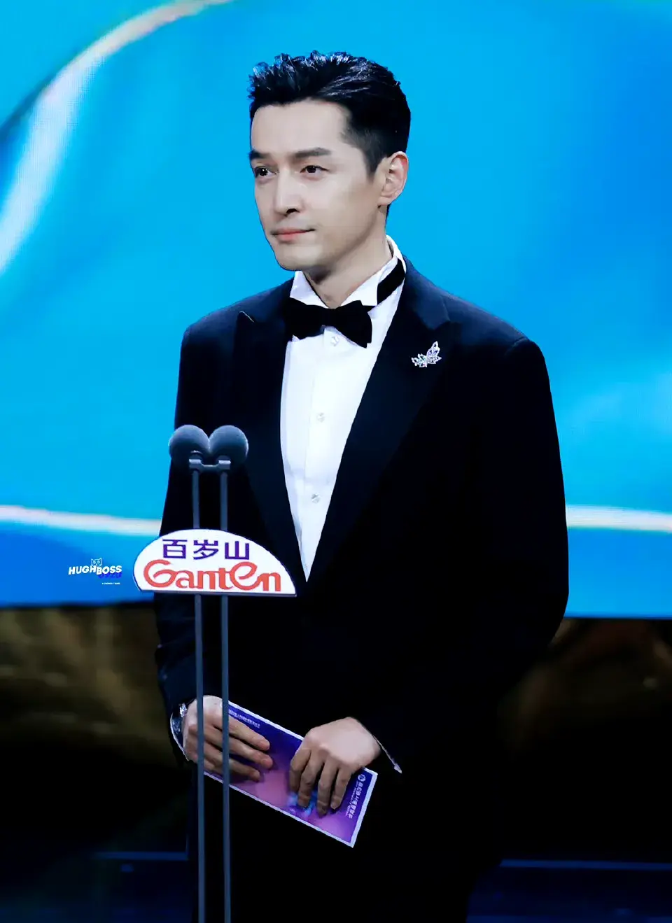 胡歌白玉兰再封帝,网友:这“神仙打架”的剧,不拿奖都难!-胡歌获得白玉兰的视频是真的吗