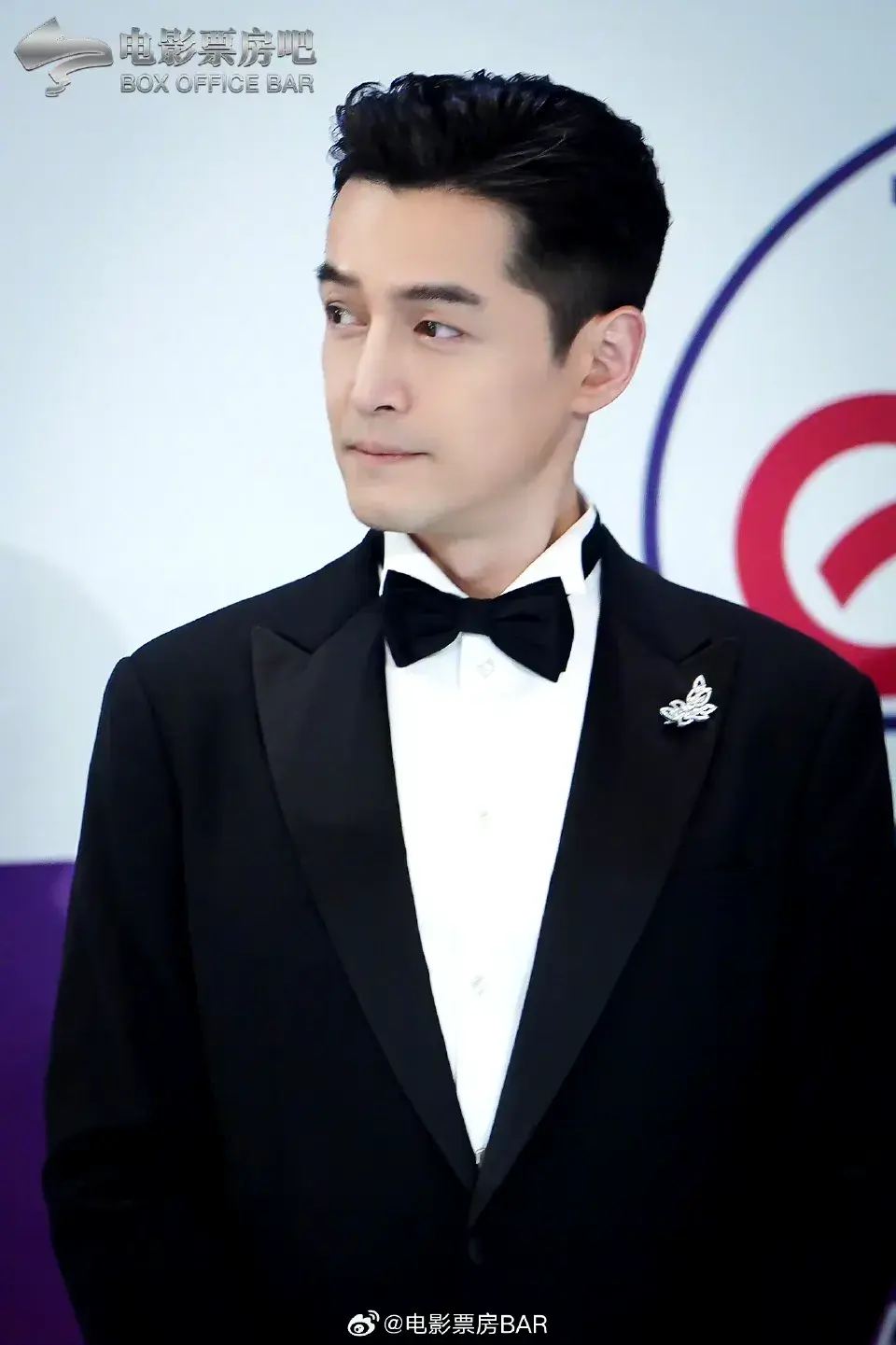 胡歌白玉兰再封帝,网友:这“神仙打架”的剧,不拿奖都难!-胡歌获得白玉兰的视频是真的吗