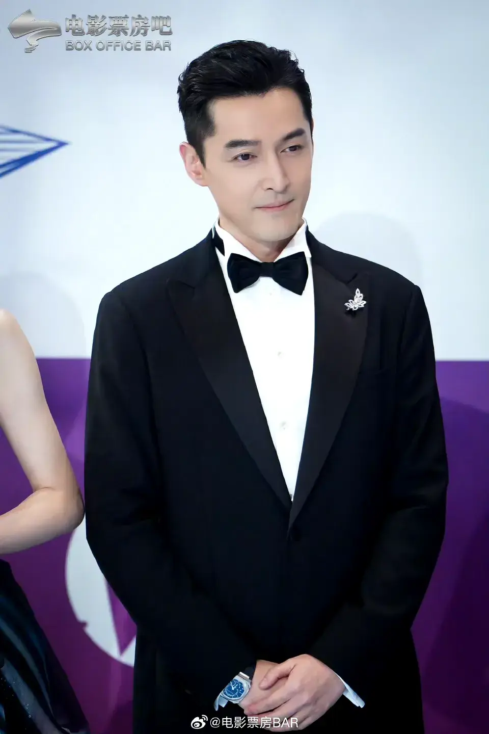 胡歌白玉兰再封帝,网友:这“神仙打架”的剧,不拿奖都难!-胡歌获得白玉兰的视频是真的吗