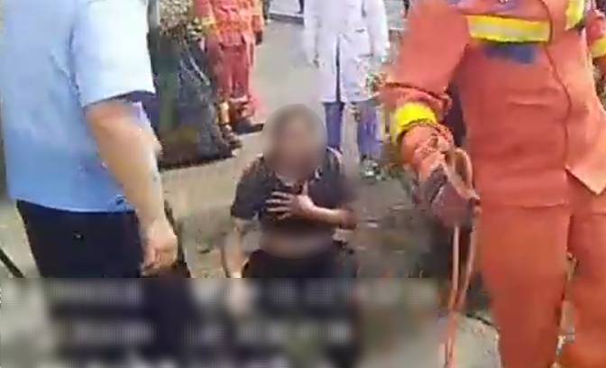 真“醉”了!男子酒后出现幻觉,跳河救人反被警察救了-男子喝酒后跳河