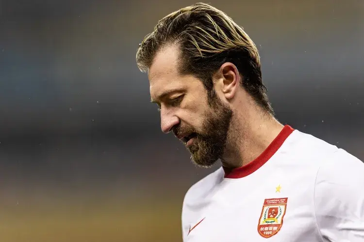 本土教练最大希望!谢晖接手12场仅输3场:陈洋6轮输5场!-谢晖主教练