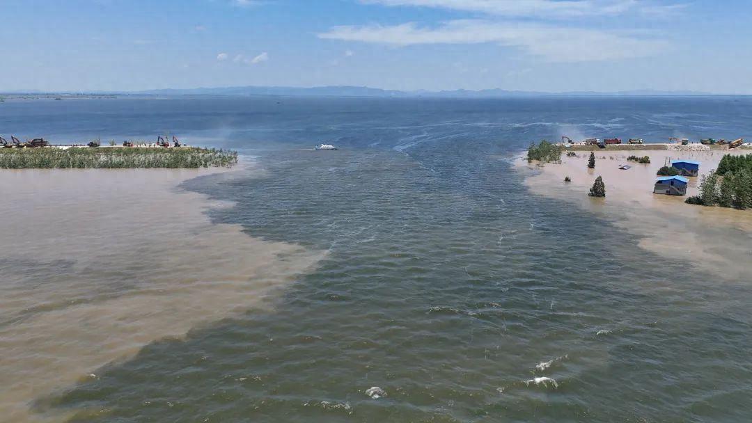 这就是中国力量,洞庭湖决口封堵作业最新进展-洞庭湖生态修复项目最新消息