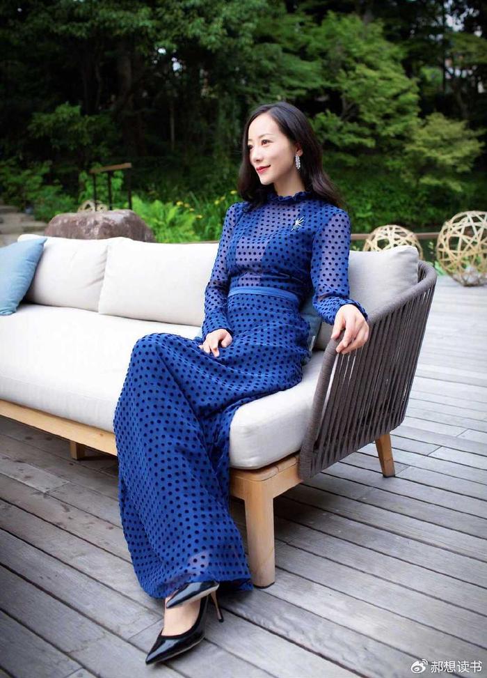 韩雪结婚了?被拍到和丈夫万山外出聚餐,两人还有一个可爱的女儿-韩雪,结婚了吗?