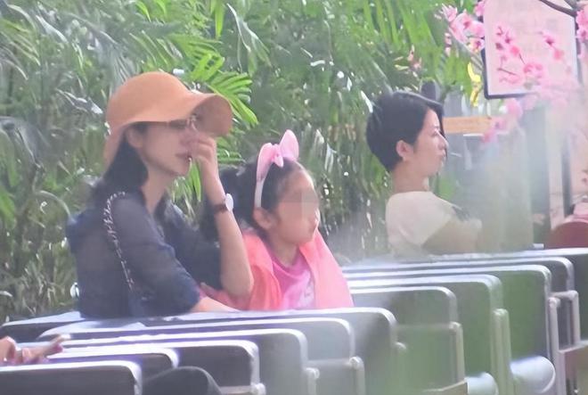 韩雪和大18岁老公万山照片终于曝光,两人门当户对,隐婚已有一女-万山