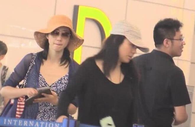 韩雪和大18岁老公万山照片终于曝光,两人门当户对,隐婚已有一女-万山