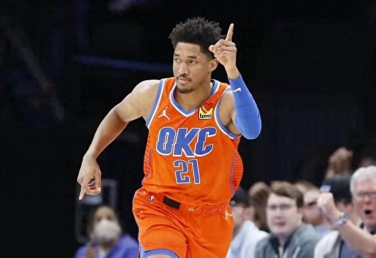 5笔签约官宣!交易市场4位球星领衔,布朗尼KD受伤,球探谈杨瀚森-布朗尼nba首秀时间