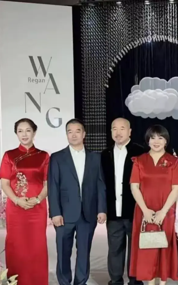 刘能小儿媳宣布怀孕,证实王亮当初未说谎,李琳在评论区送祝福-刘能和他媳妇