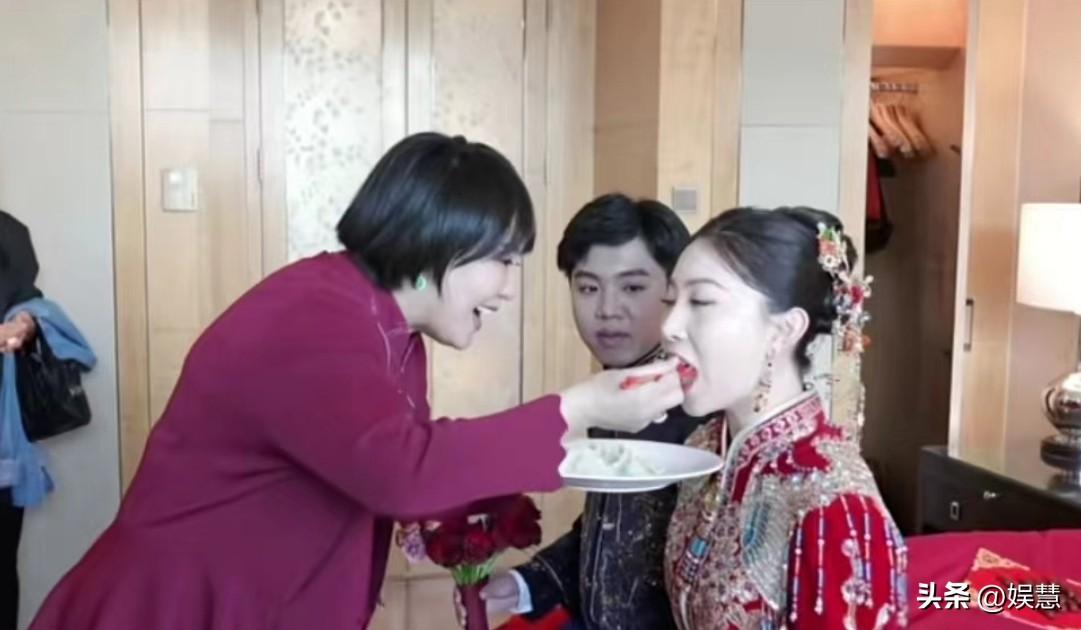 “刘能”又要当爷爷了,儿媳妇结婚才两个月,晒孕期写真肚大如箩-刘能媳妇叫什么名字
