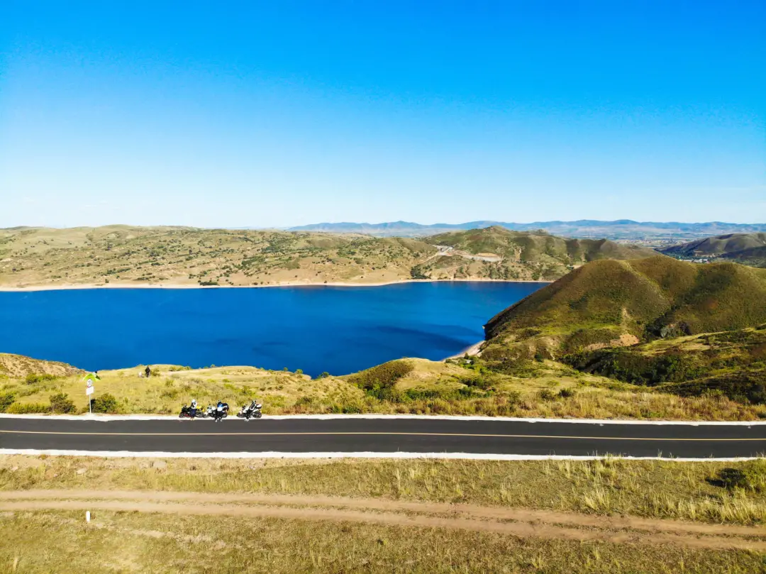 被国家地理评为“秋日必去”,10月的内蒙古,到底有多美?-内蒙10月份天气冷吗?