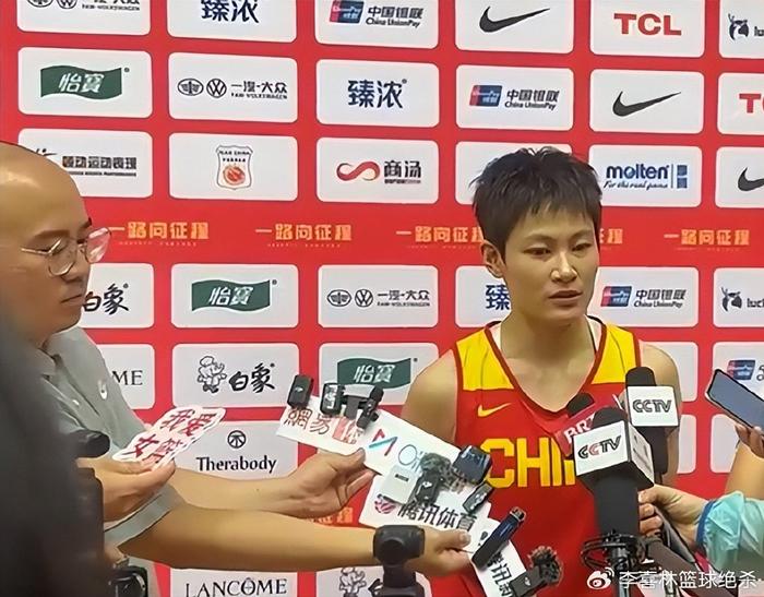 中国女篮备战曝光!李月汝归队李梦参训,韩旭:盼未来联手张子宇-中国女子篮球李月汝