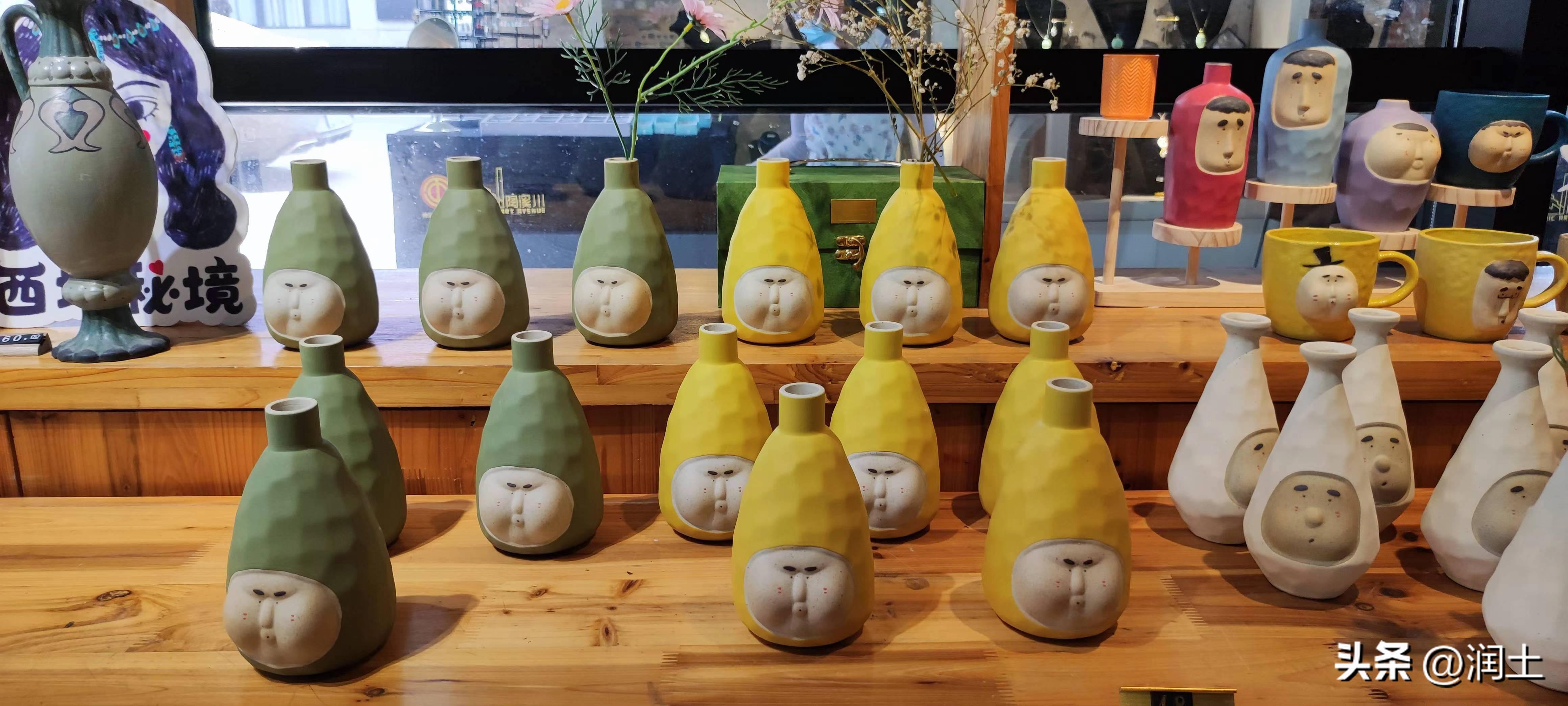景德镇摆摊,900人抢300摊位,摊主:月入几千,比高考查分还紧张-景德镇能摆摊的地方在哪里